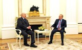 Białoruski dyktator Łukaszenka spotka się w poniedziałek w Soczi z Putinem