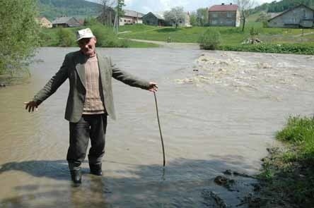 Jan Żarnowski  obawia się, że już nie doczeka się budowy mostu.