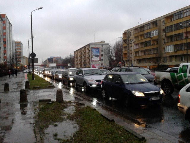 Kierowcy muszą się liczyć z utrudnieniami w ruchu m.in. na ul. Grabiszyńskiej