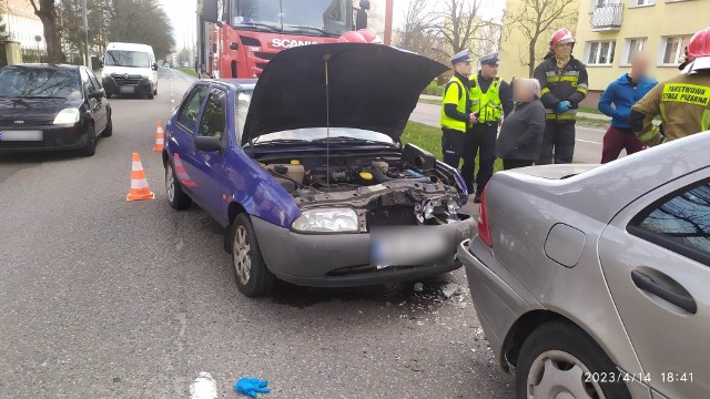 W piątek w godzinach popołudniowych do zderzenia trzech pojazdów doszło na ulicy 4 Marca w Koszalinie.