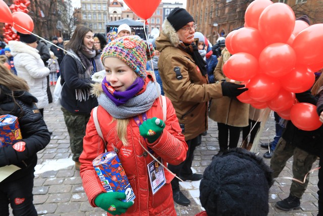 Cel szczytny, a sukcesy znaczne i dla Torunia co roku powód do dumy. Tak się dzieje m.in. dzięki zaangażowaniu kilkuset wolontariuszy Wielkiej Orkiestry Świątecznej Pomocy