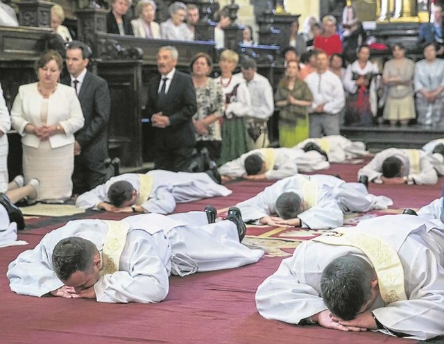 W seminariach diecezjalnych w 2015 r. przechodziło formację ponad 2,6 tys. alumnów