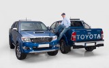 Toyota Hilux Invincible oficjalnym samochodem zespołu Małysz-Marton