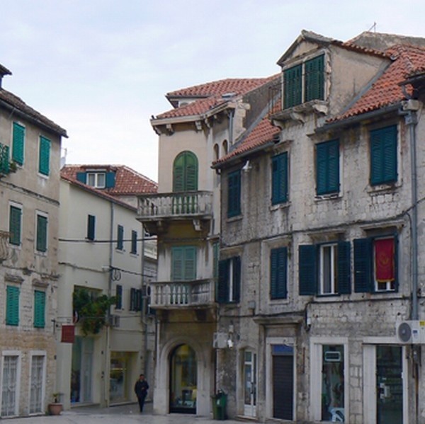 Pełen antycznych zabytków Split to jeden z najważniejszych ośrodków turystycznych oraz portów w Chorwacji.