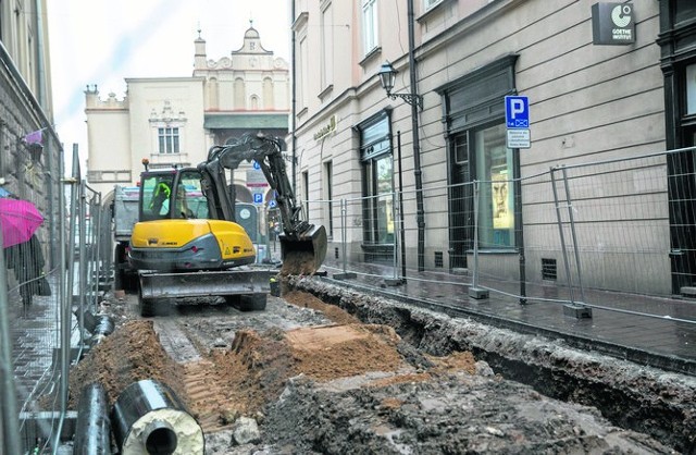 Niekończąca się inwestycja MPEC przynosi straty przedsiębiorcom