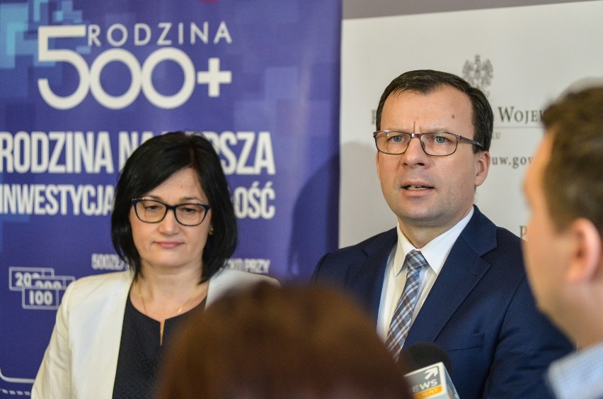 Wiceminister w Gdańsku zapewnia: nie zabraknie pieniędzy na 500 plus 