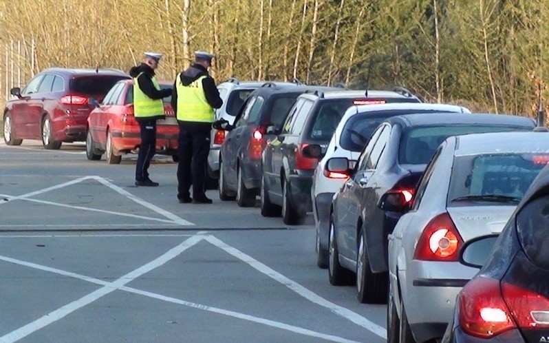 Okres świąteczny to czas, kiedy na drodze pojawia się więcej...