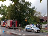 Pożar opuszczonego budynku przy ulicy Okulickiego w Radomiu. W akcji cztery zastępy straży pożarnej