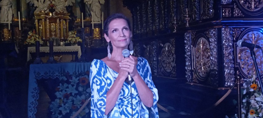 Olga Bończyk wystąpiła na koncercie w jędrzejowskim...