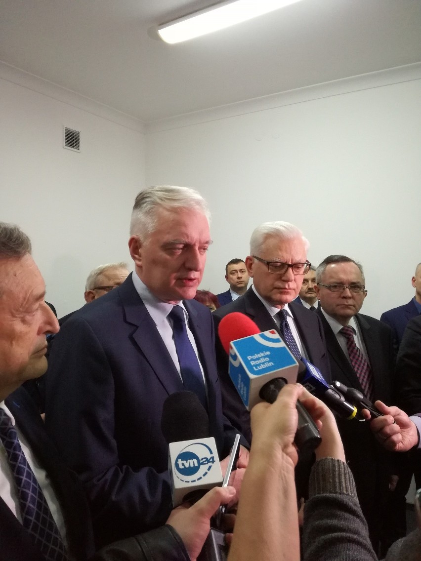 Na zdjęciu od lewej: Jarosław Gowin - wicepremier, Andrzej...