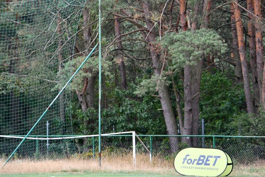 Okręgowy Puchar Polski. 16 drużyn, 8 meczów, 16 godzin Radości z futbolu