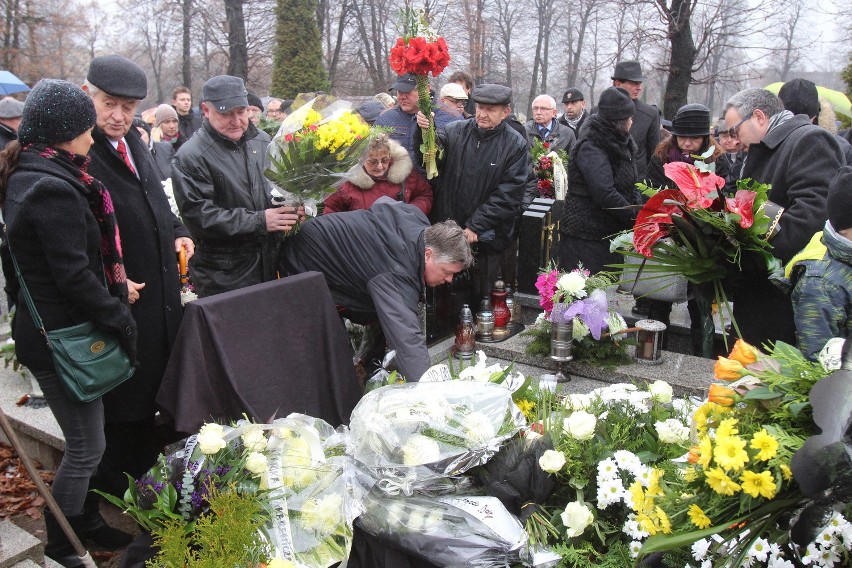 Pogrzeb Jerzego Cnoty. Wybitny śląski aktor spoczął na...