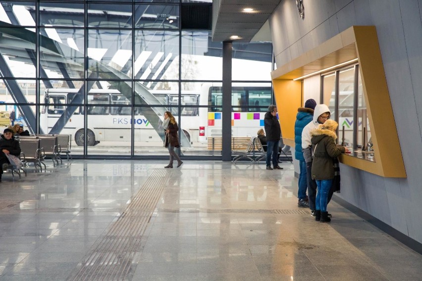 Dworzec PKS w Białymstoku już otwarty. Od dzisiaj oficjalnie [ZDJĘCIA, WIDEO]