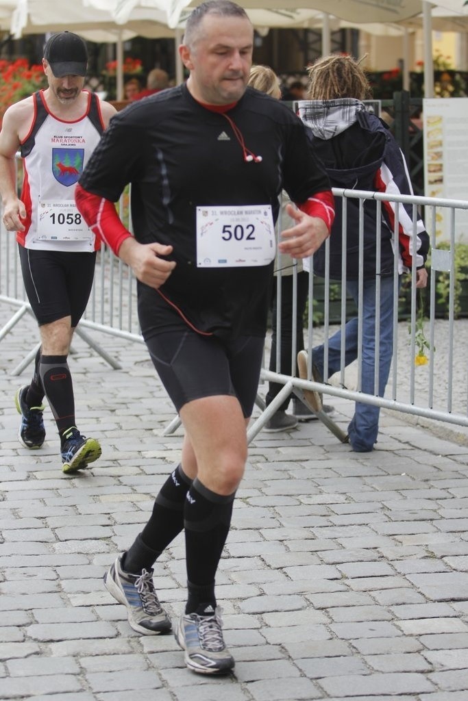 Maraton Wrocław - ZDJĘCIA - zawodnicy z numerami 401 - 600