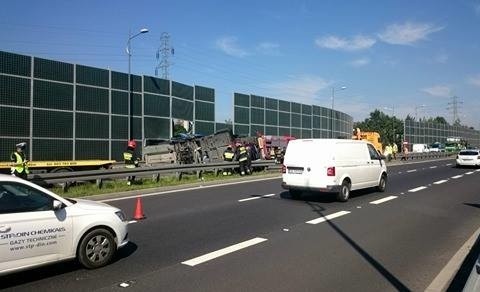 Wypadek na DK 1 w Tychach: zarzuty dla pijanego kierowcy ciężarówki [ZDJĘCIA]