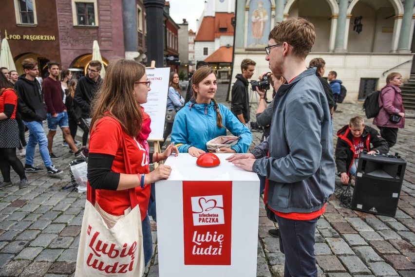 Tak wyglądała akcja promocyjna Szlachetnej Paczki w 2017 r.