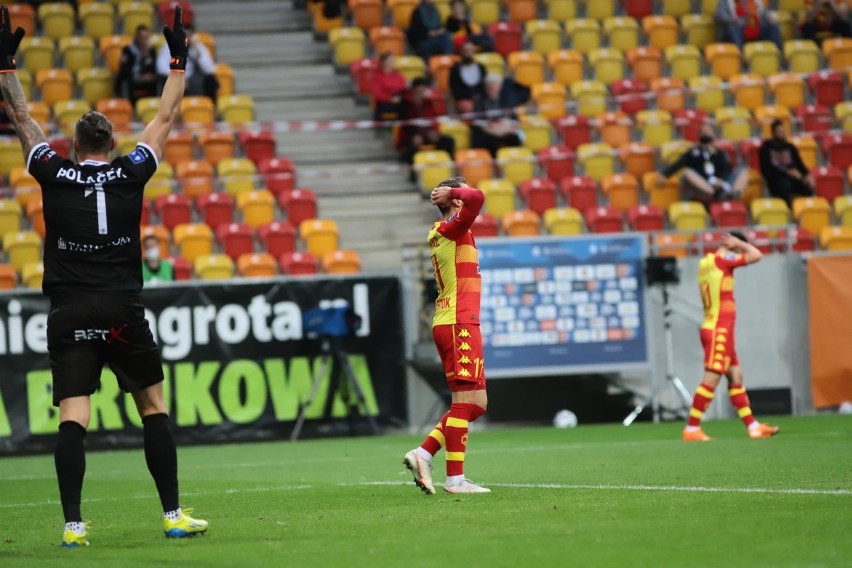 Jagiellonia Białystok - Podbeskidzie Bielsko-Biała 2:2....