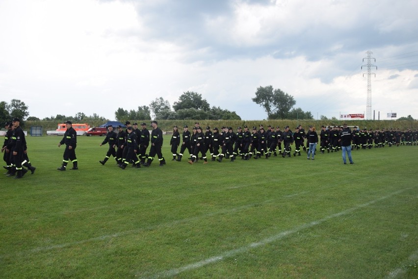 Bosutów i Poskwitów to najlepsze drużyny strażackie w powiecie krakowskim. Zawody sportowo-pożarnicze [ZDJĘCIA]