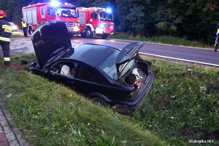 Wypadek w Zbydniowie. Zderzyły się dwa samochody, w jednym z nich podróżowała czwórka dzieci! (ZDJĘCIA)