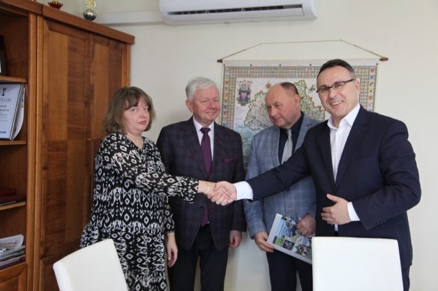 Niedawno została podpisana umowa na program aktywizacji społecznej mieszkańców Skrzyńska w gminie Przysucha.