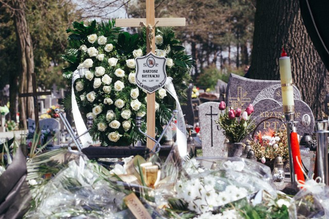 W Rynarzewie odbył się pogrzeb Bartosza Bietrackiego. Miał 22 lata...