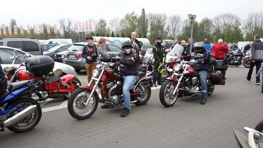 Moto Serce 2017 w Dąbrowie Górniczej, parada motocyklistów...