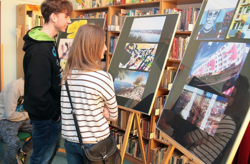 W filii nr 13 biblioteki miejskiej przy ulicy Mikołaja z...