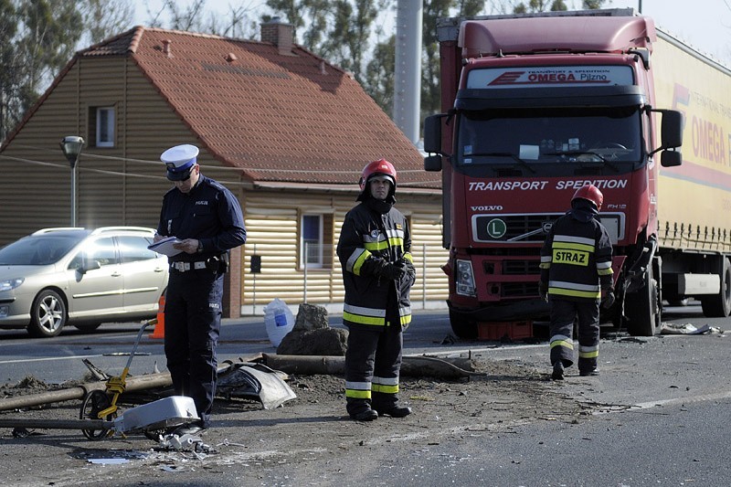 Policja ustala przyczyny wypadku.