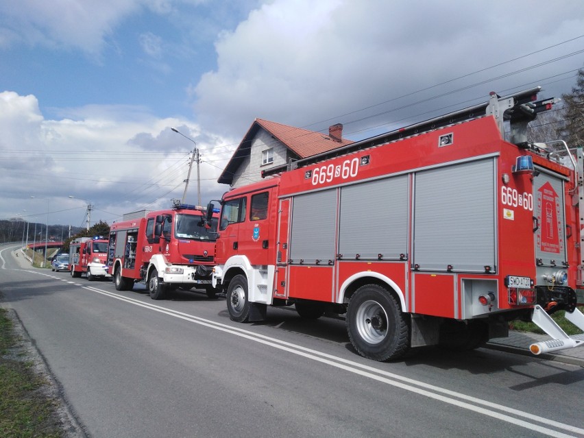 Do pożaru zadysponowano 6 zastępów, w tym OSP Skrzyszów