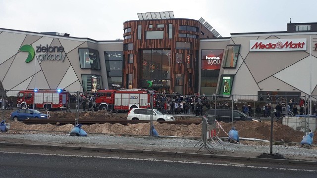 Ewakuacja klientów trzech bydgoskich galerii handlowych.