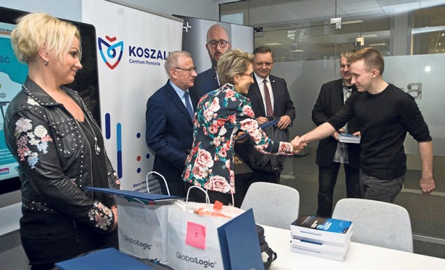 W koszalińskiej siedzibie firmy GlobalLogic, która jest współorganizatorem konkursu, wręczono nagrody 