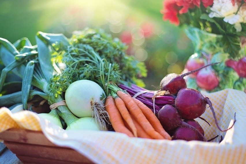 Świeże, smaczne warzywa można kupić u rolników. Często z...