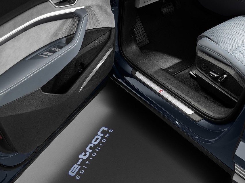 Audi e-tron Sportback łączy moc przestronnego SUV-a z...