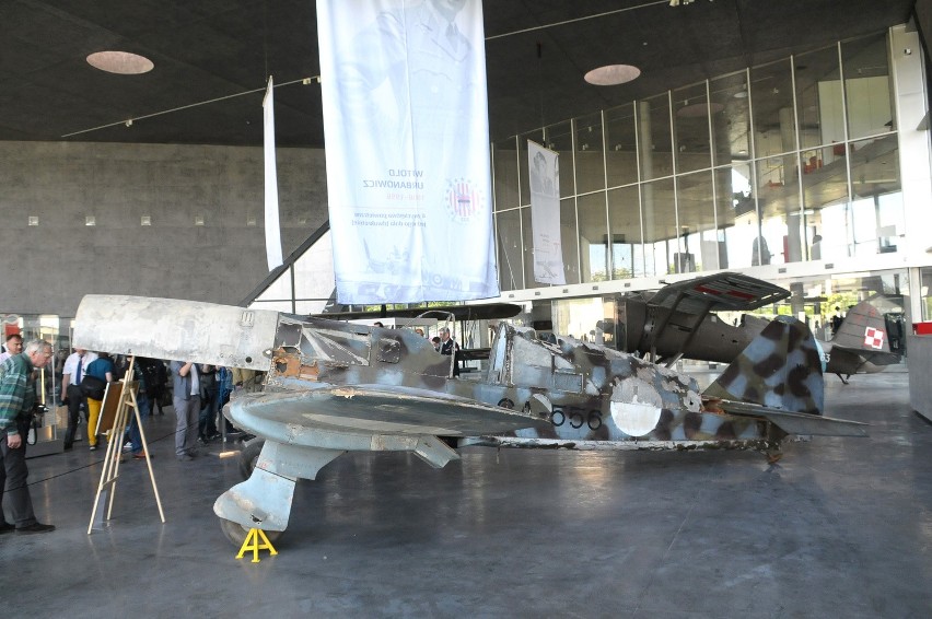 W Muzeum Lotnictwa można oglądać unikatowy myśliwiec [ZDJĘCIA, WIDEO]