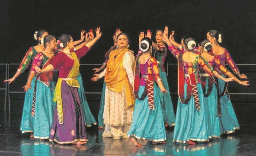 Zespół Sanskriti z Indii - sobota, scena w Willi Decjusza,...