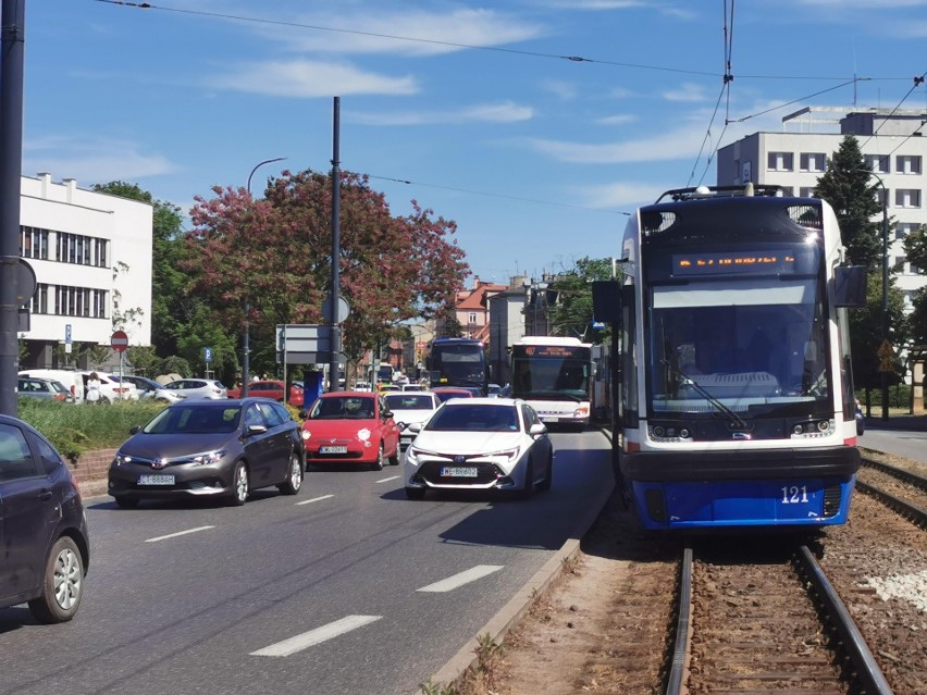 Na ul. Jagiellońskiej i w rejonie ronda Jagiellonów trzeba...