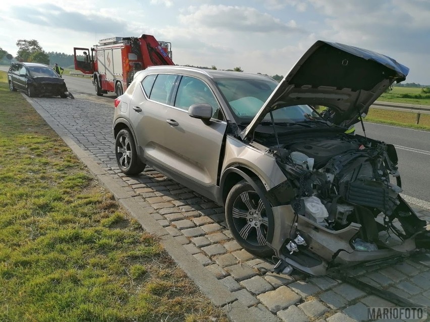 Wypadek na krajowej 94 w powiecie brzeskim, dwie osoby ranne