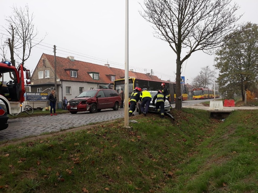 Wrocław: wypadek na Maślicach. Ulica zablokowana