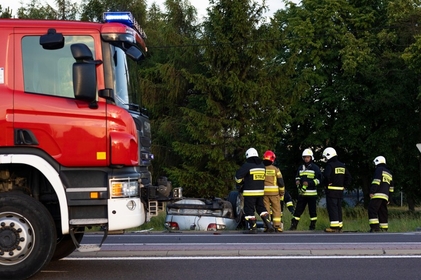 Wypadek w Krzemienicy na trasie Rzeszów - Łańcut. Ranne zostały dwie osoby [ZDJĘCIA] 