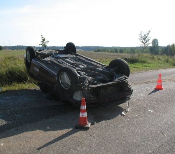 19-latka straciła panowanie nad oplem.