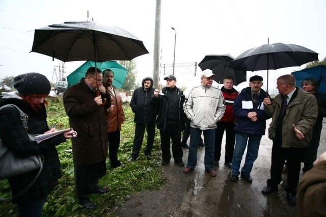- Urząd Miejski odsyła nas do Wojewódzkiego a Wojewódzki do Miejskiego &#8211; mówili podczas spotkania rozgoryczeni mieszkańcy.