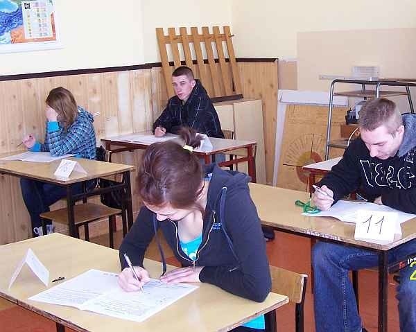 Maturę z języka angielskiego pisali dziś maturzyści ze szkoły w Borkowicach w powiecie przysuskim.