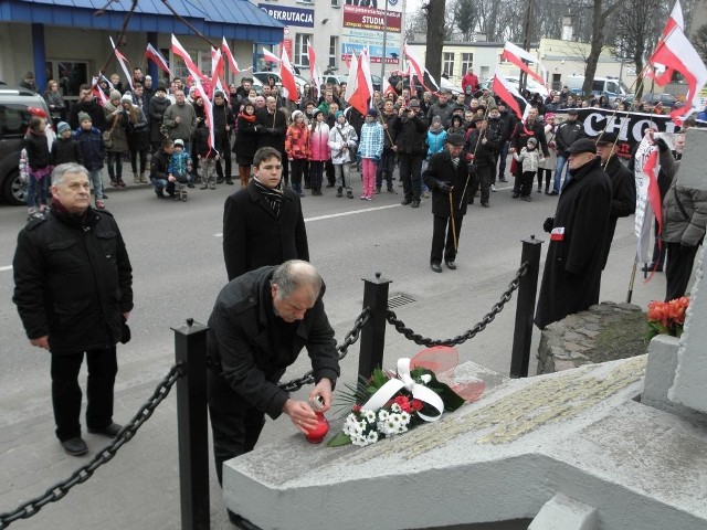 Przy tym pomniku o godz. 12 mają się odbyć uroczystości przekazania repliki