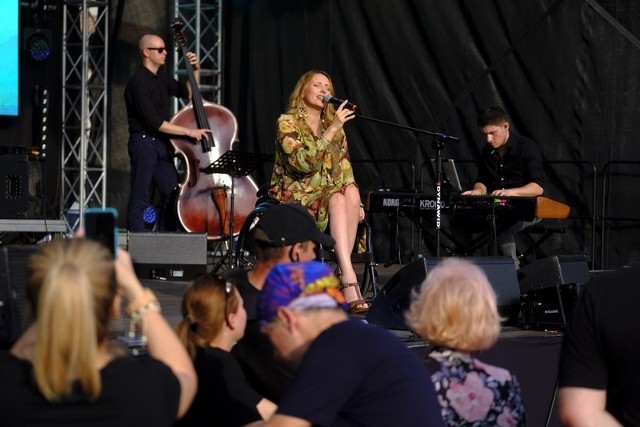 [W Toruniu zakończył się drugi i zarazem ostatni dzień festiwali muzyki chrześcijańskiej Song of Songs. Artyści zaprezentowali się na scenie plenerowej sali koncertowej na Jordankach. Więcej na temat Song of Songs 2019 przeczytasz TUTAJ - kliknij, aby przejść do publikacji. b]Więcej na temat Song of Songs 2019 przeczytasz TUTAJ - kliknij, aby przejść do publikacji.[/b]