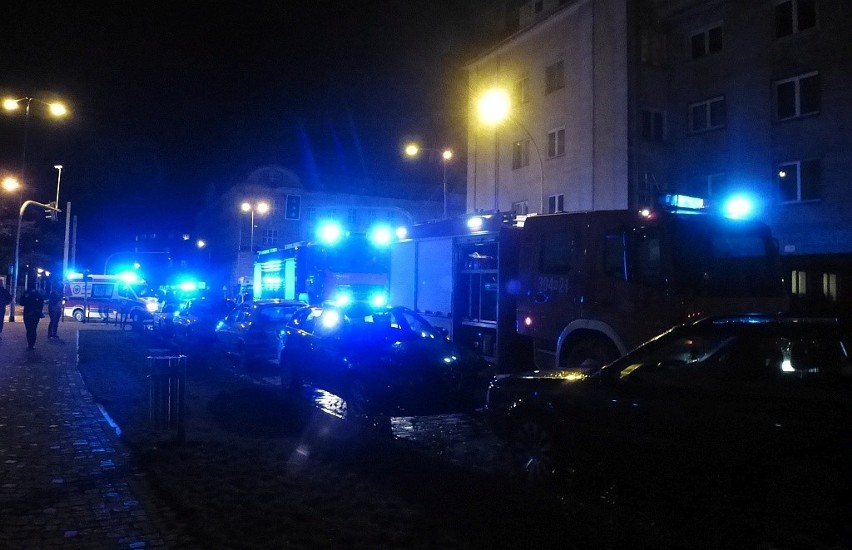 Pożar w apartamentowcu przy Powstańców Śląskich - 11.01.2015