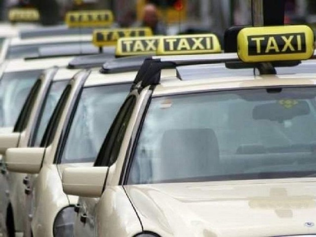Taksówkarz w Białymstoku pobity przez pasażerów