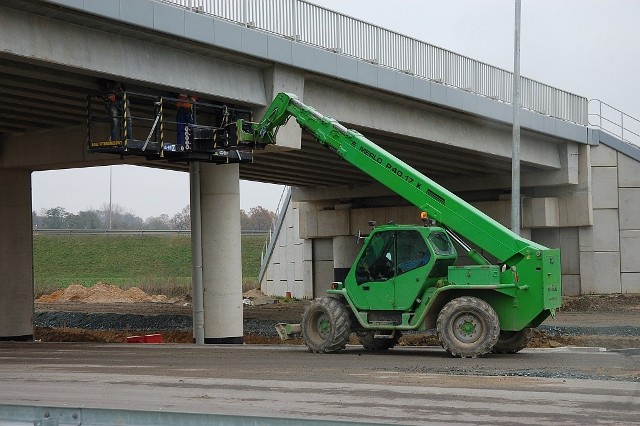 Naprawa zniszczonego wiaduktu na drodze S5, zdjęcie ilustracyjne