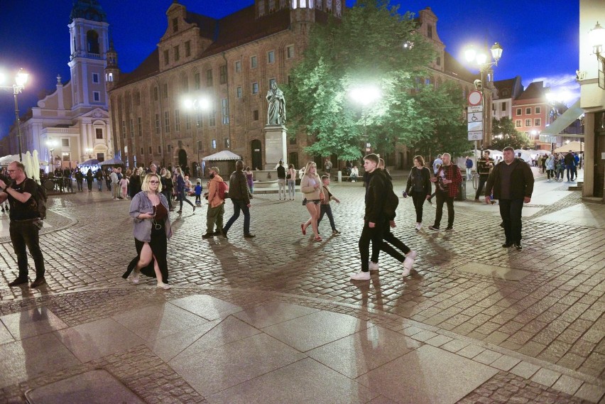 Czy Toruń nocą jest bezpieczny? - pyta prezydenta mieszkanka...