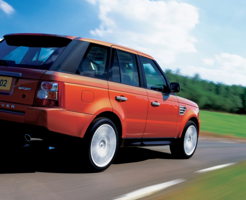 Najstarsze egzemplarze pierwszej generacji Range Rovera...