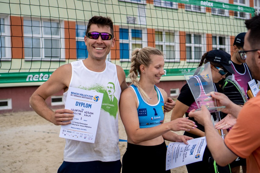 Zainaugurowano cykl turniejów siatkówki plażowej Beach Volley Cup im. Tomasza Wójtowicza. Zobacz zdjęcia